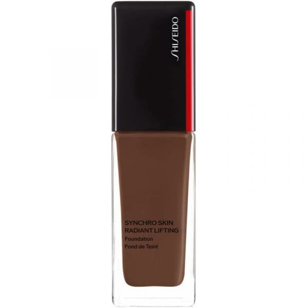 Shiseido Synchro Skin Radiant Lifting Foundation Advanced Base Iluminadora com Efeito Lifting SPF 30 Tom 560 Obsidian 30ml