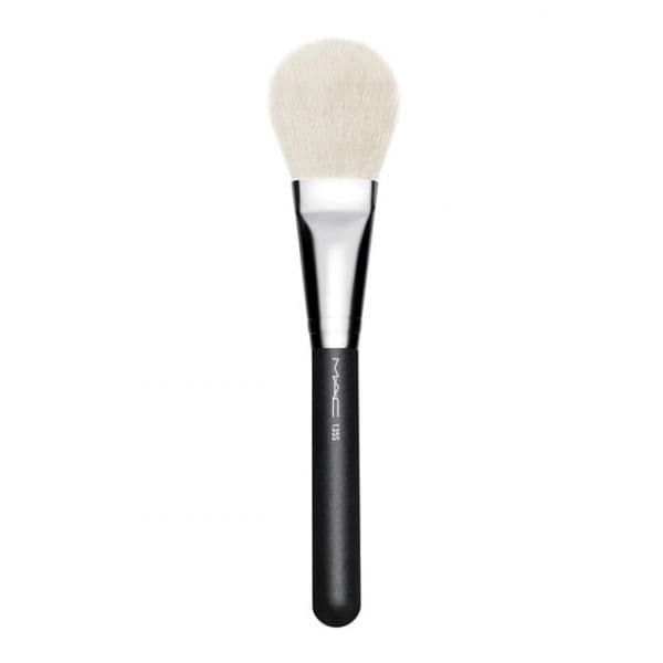 Mac 135S Large Flat Powder Make-Up Brush