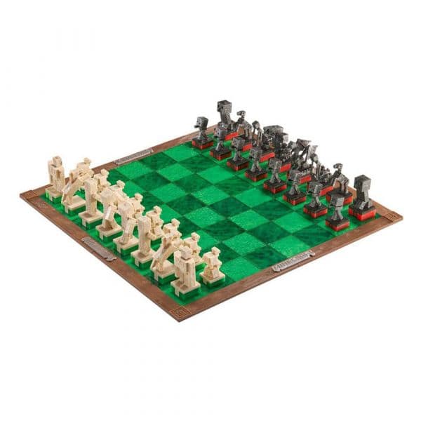 Noble Collection Minecraft Chess Set Overworld Heroes Vs Hostile Mobs Juego De Mesa