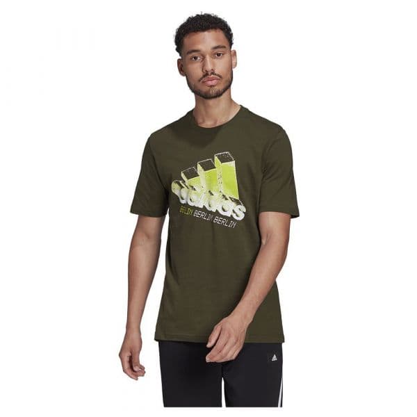 Adidas Berlin Logo Carrier Short Sleeve T-shirt Verde S Homem
