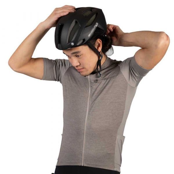 Endura Gv500 Reiver Short Sleeve Jersey Cinzento L Homem