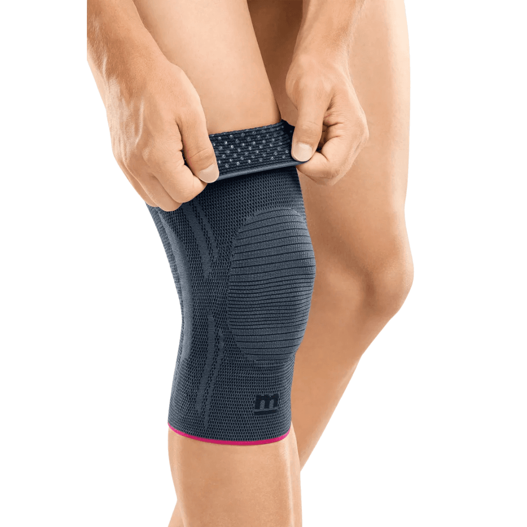 Genumedi knee brace with ring