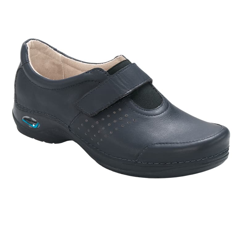 Sapato com velcro (38)