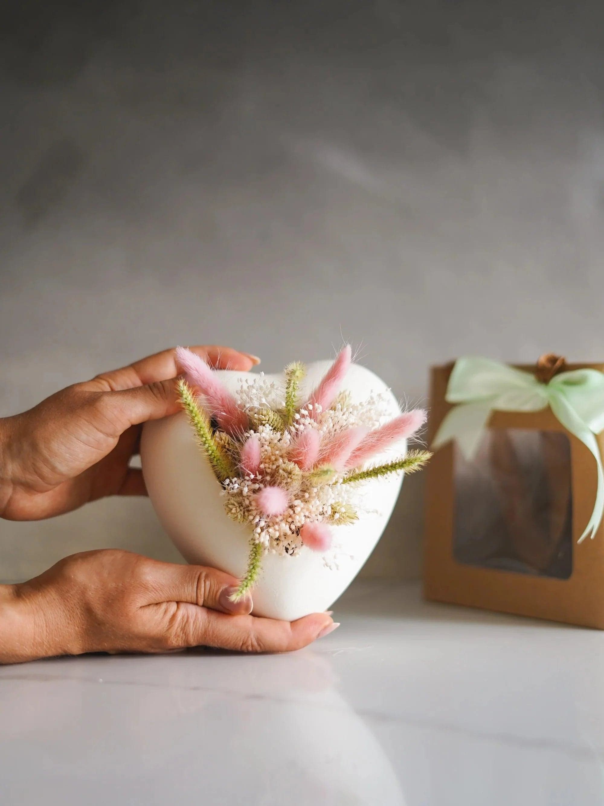 Jarra Amor com flores