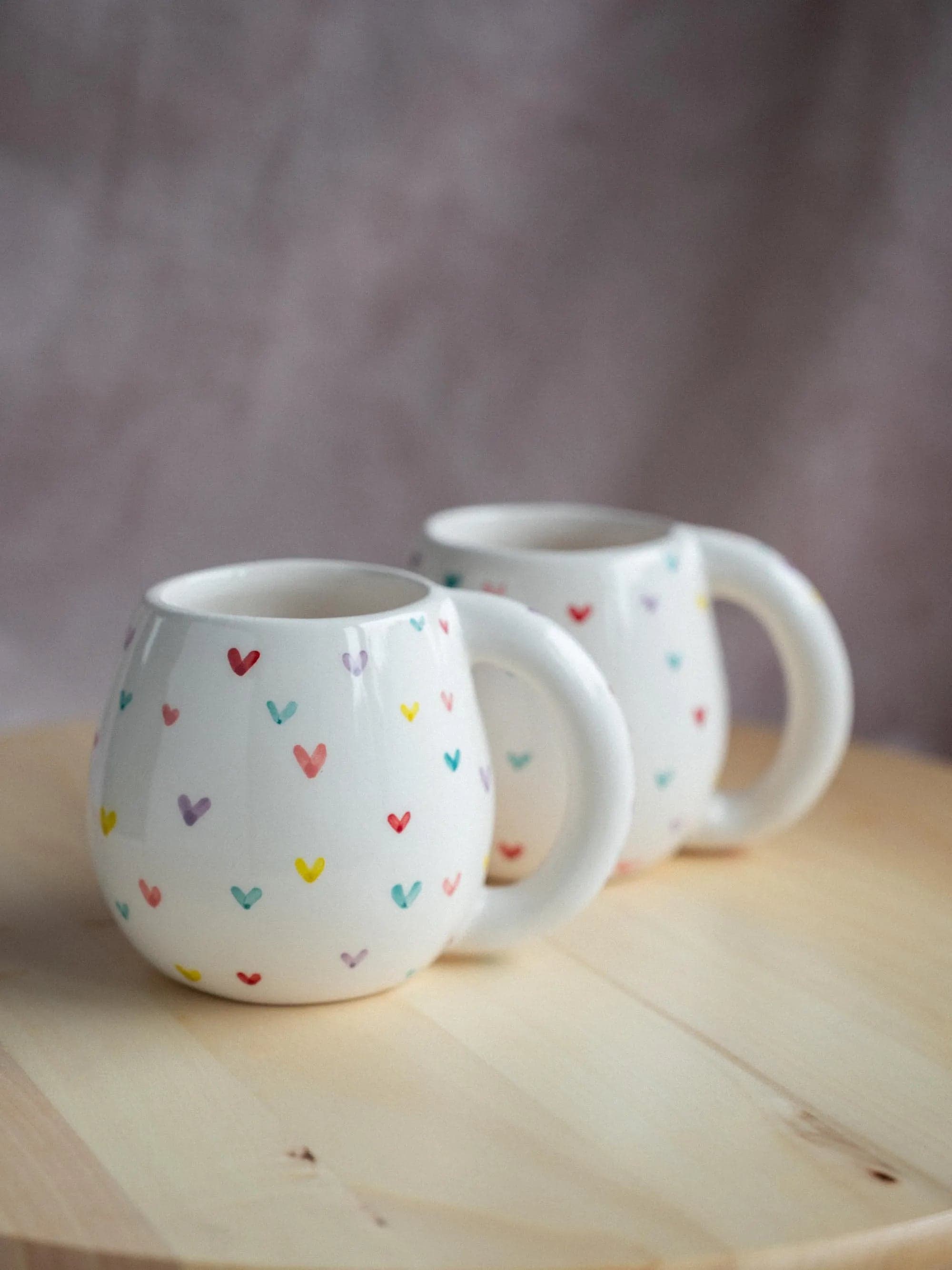 Caneca Corações Coloridos