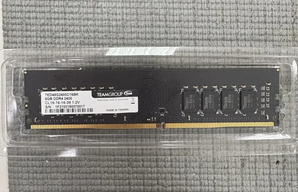 Memória RAM TeamGroup 8GB (2X4GB) 2400Mhz CL16 DDR4 - Usado