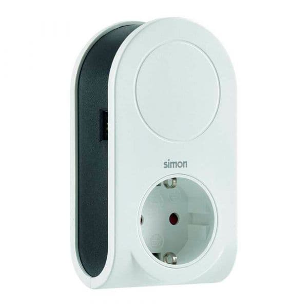 Simon Adaptador Schuko 3 USB + 1 USB A 16A 250V Branco