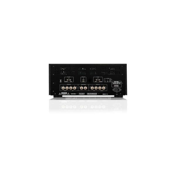 Rotel RMB-1555, Acabamento Black (Preto)