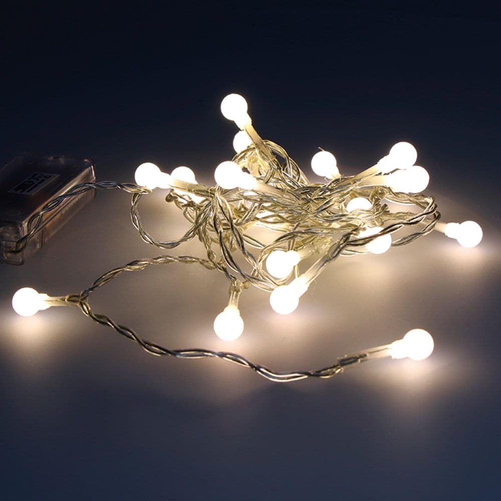 GRINALDA A PILHAS FIXA 20 LEDS ESFÉRICOS BRANCO QUENTE 2,3M