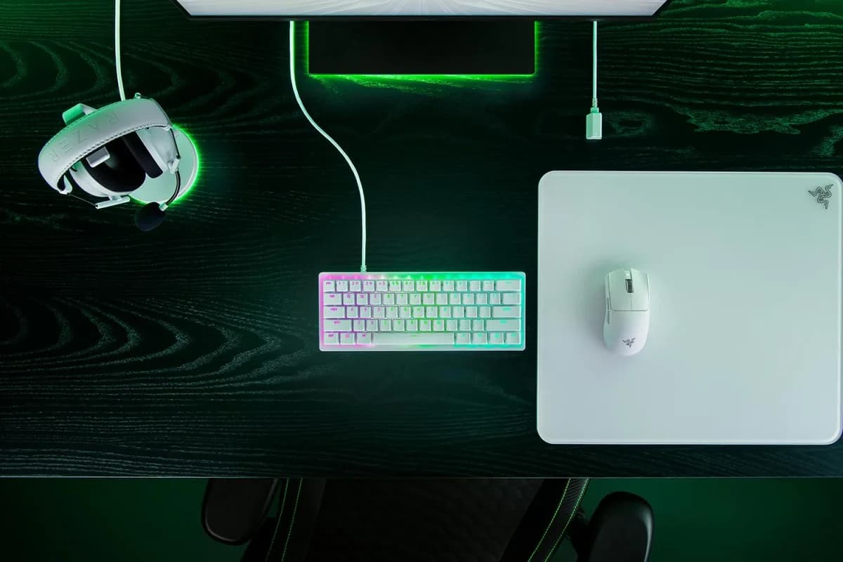 Razer Huntsman V3 Pro Tenkeyless Layout US RGB Optical Switch Branco
