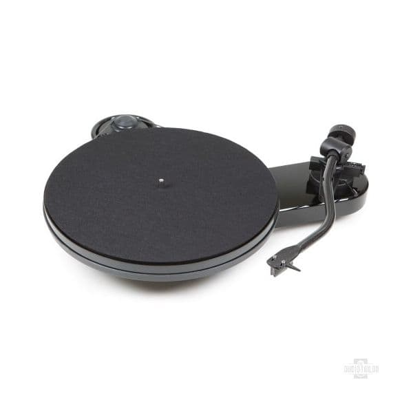 Gira-Discos Pro-Ject RPM3 Carbon 2M Black