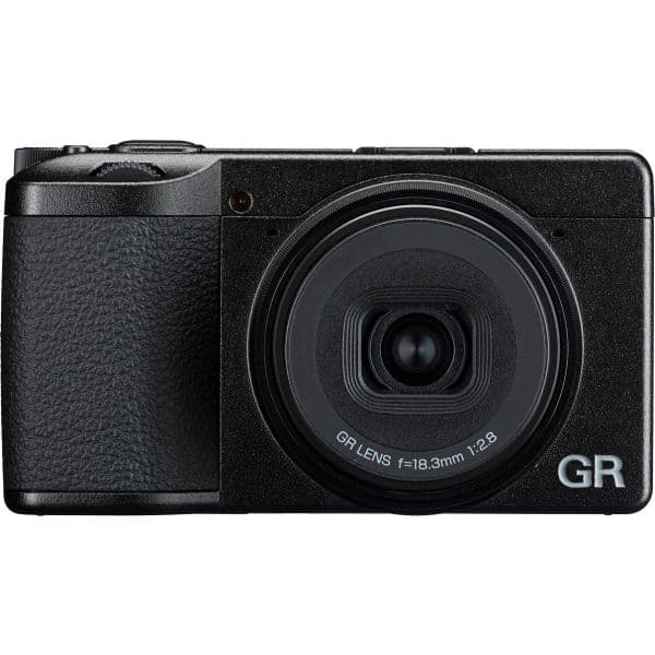 Ricoh GR IV Compacta Preta
