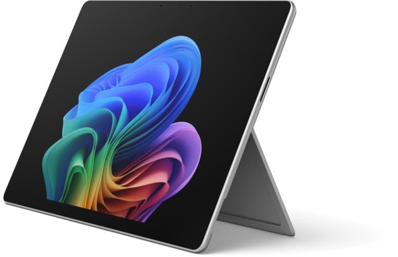 Microsoft Surface Laptop Copilot+ PC 13.8" 2304 x 1536 Intel Ultra 5 16GB 256GB/512GB SSD Intel Arc Graphics Black Windows 11 Pro