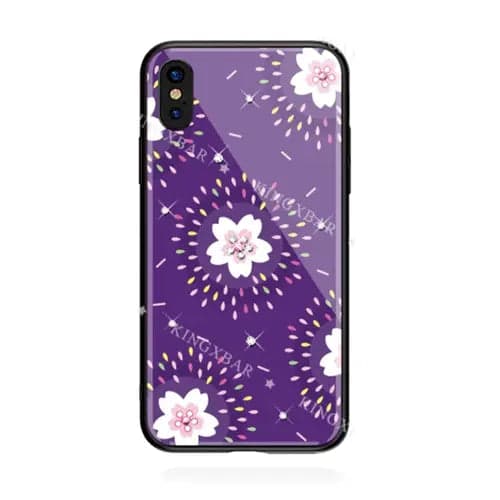 Capa Apple iPhone X / Xs (Flores Brancas c/ Fundo Roxo)