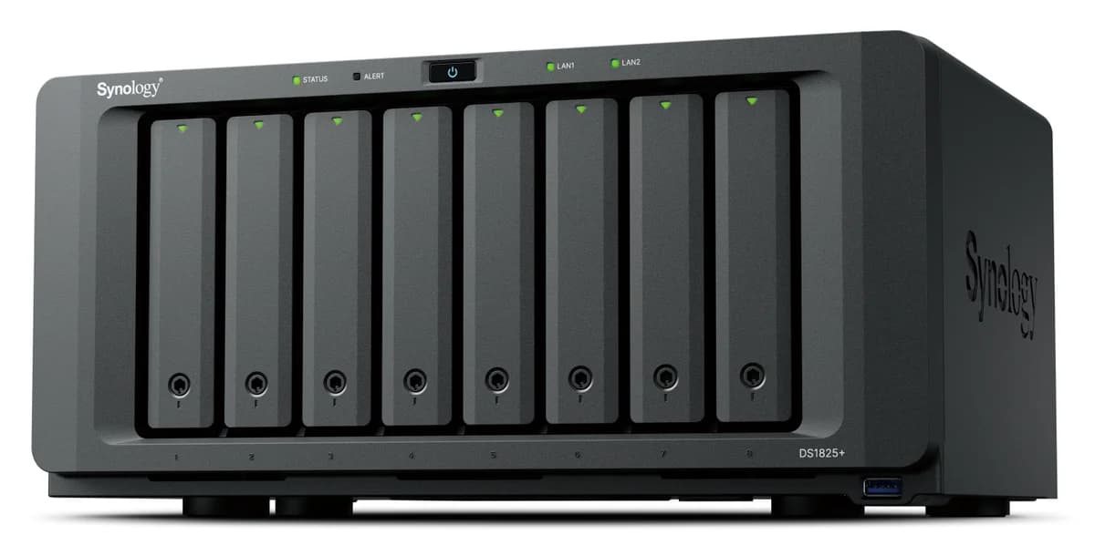 NAS Synology Disk Station DS1825+ - 8 Baías - CPU 4-Core AMD Ryzen V1500B - 8GB RAM