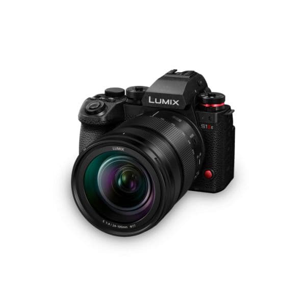 Panasonic Lumix S1 II E + Lumix S 24-105mm f/4 Macro O.I.S.
