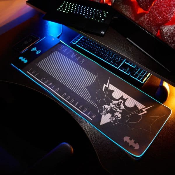 Numskull Batman Gaming 30x80 RGB Wireless Charging Multicolor