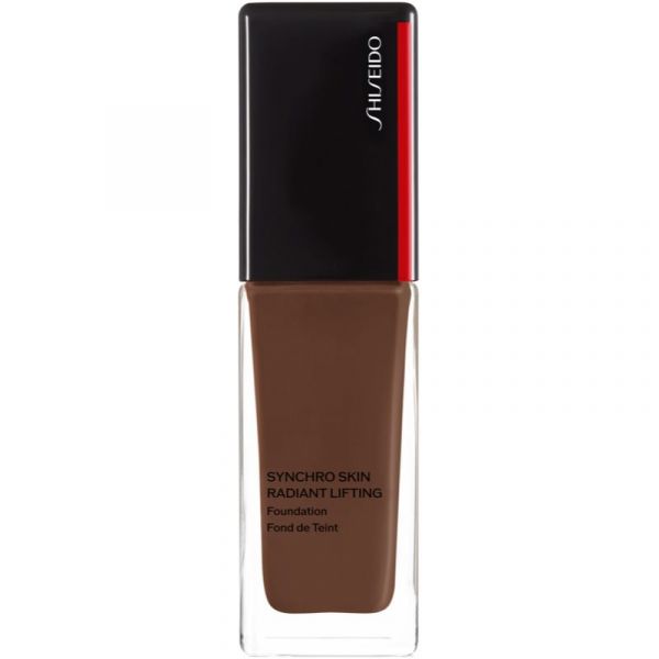 Shiseido Synchro Skin Radiant Lifting Foundation Advanced Base Iluminadora com Efeito Lifting SPF 30 Tom 560 Obsidian 30ml