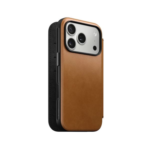 Nomad Capa Flip Cover Couro iPhone 17 Pro Castanho Claro 0856504014179