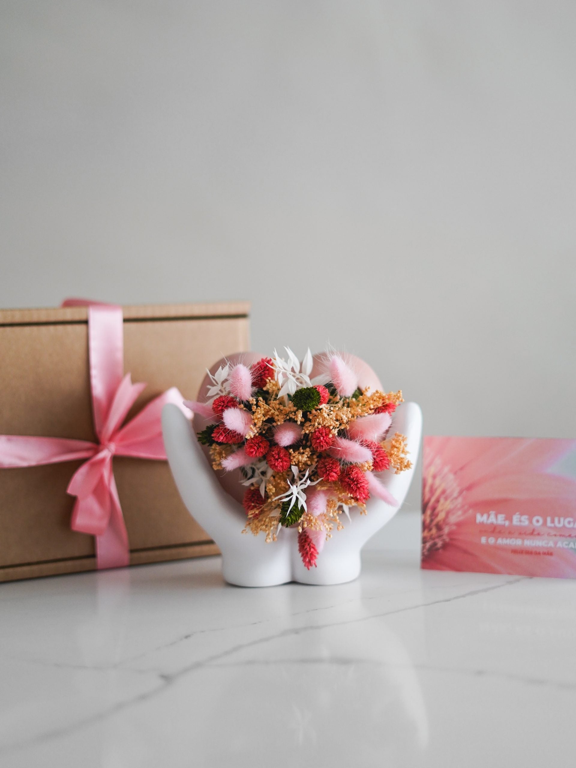 Jarra Gratidão com flores - Dia da Mãe