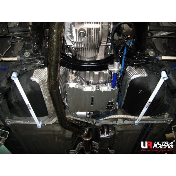 Untrar Nissan Skyline Gtr R35 Ultraracing 4-POINT Rear Lower Brace - URRL4-974P