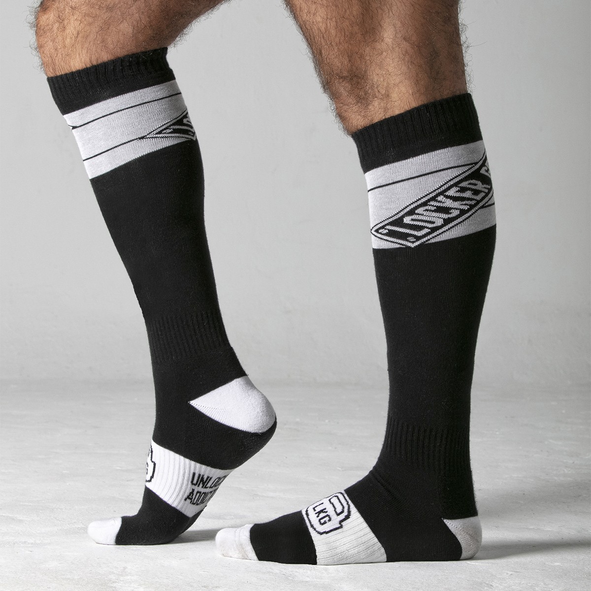 Locker Gear – Meias Altas Brancas