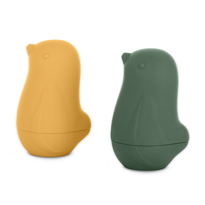 Brinquedos de banho de silicone Petite&Mars Love birds Ochre Green