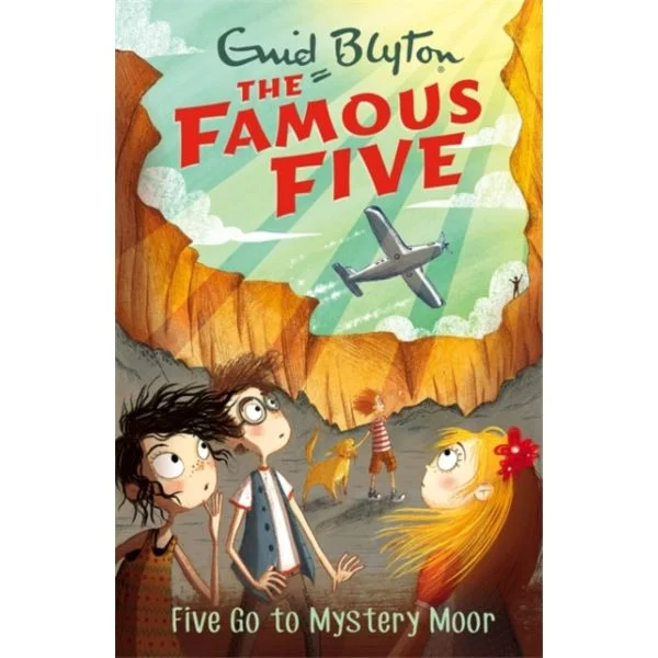 Famous Five: Five Go To Mystery Moor : Book 13